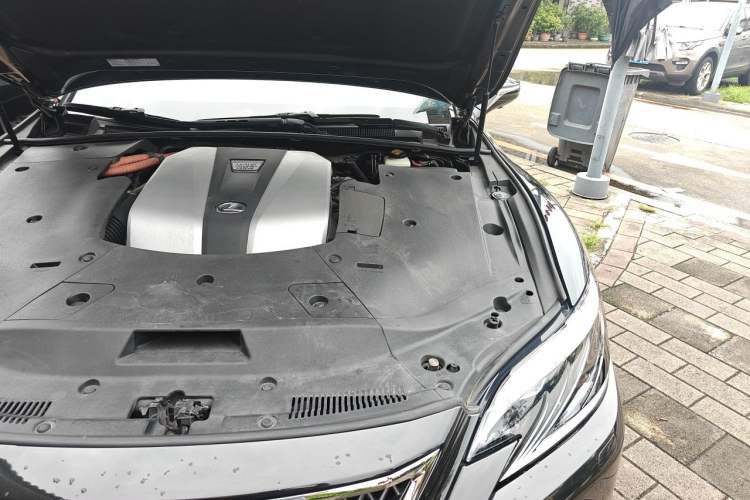 Used Lexus LS 2020 500h Luxury Edition China VI Standard Engine Bay Left