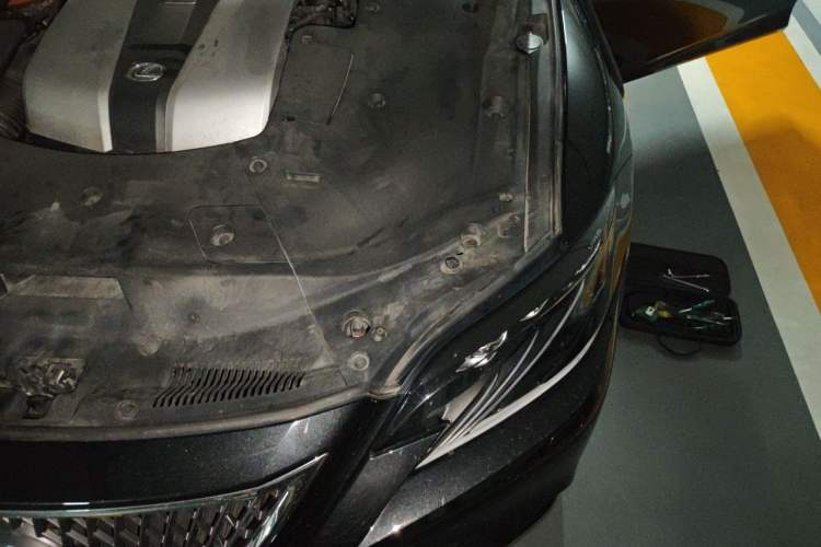 Used Lexus LS 2020 500h Excellence Edition China VI standard Engine Bay Left