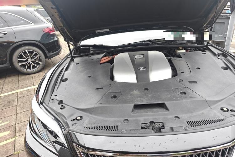 Used Lexus LS 2020 500h Luxury Edition China VI Standard Engine Bay Right