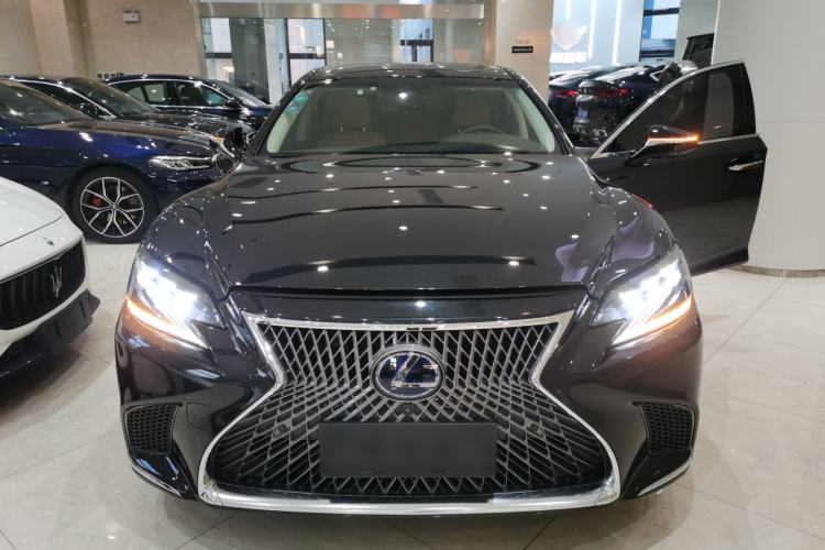 Used Lexus LS 2020 500h Excellence Edition China VI standard Exterior 1