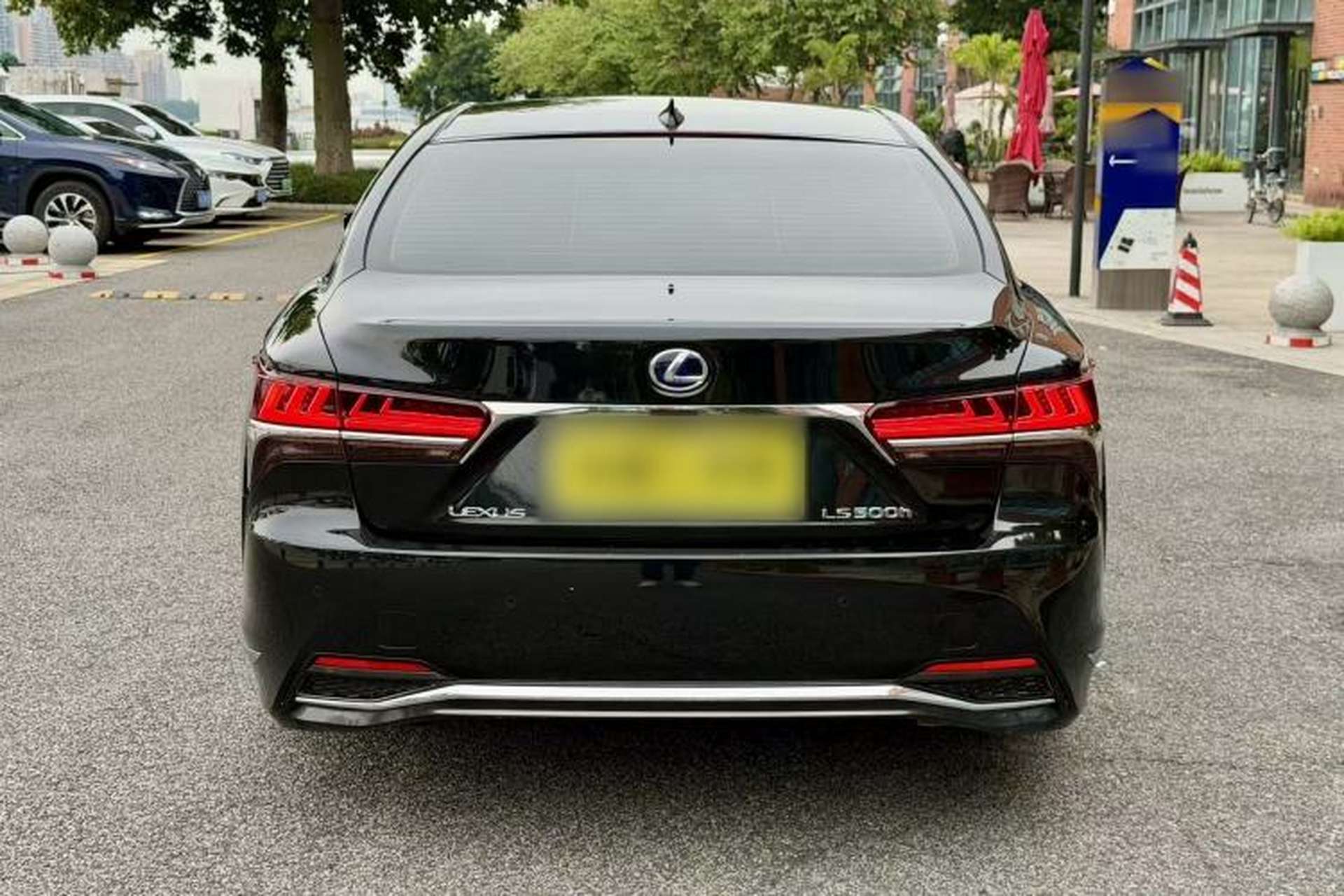 Used Lexus LS 2020 500h Excellence Edition China VI standard Exterior 1