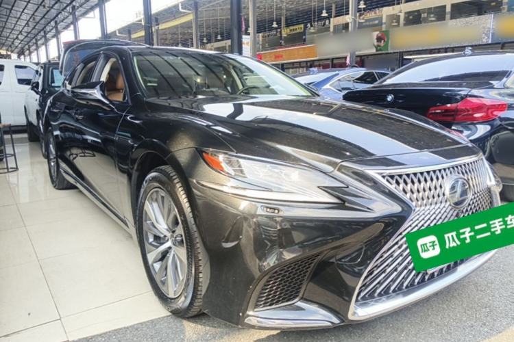 Used Lexus LS 2020 500h Excellence Edition China VI standard Exterior 1
