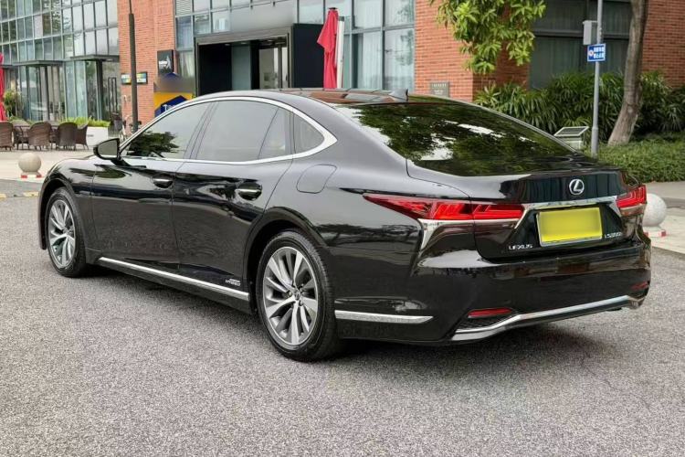 Used Lexus LS 2020 500h Excellence Edition China VI standard Exterior 1