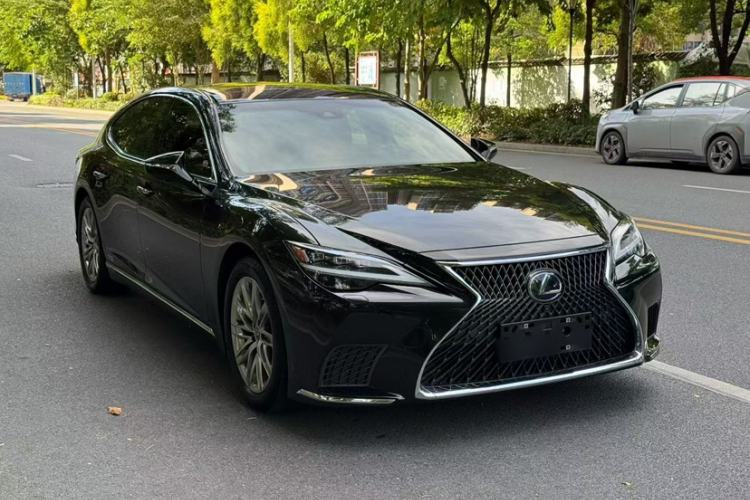 Used Lexus LS 2020 350 Luxury Edition China VI Standard Exterior 3