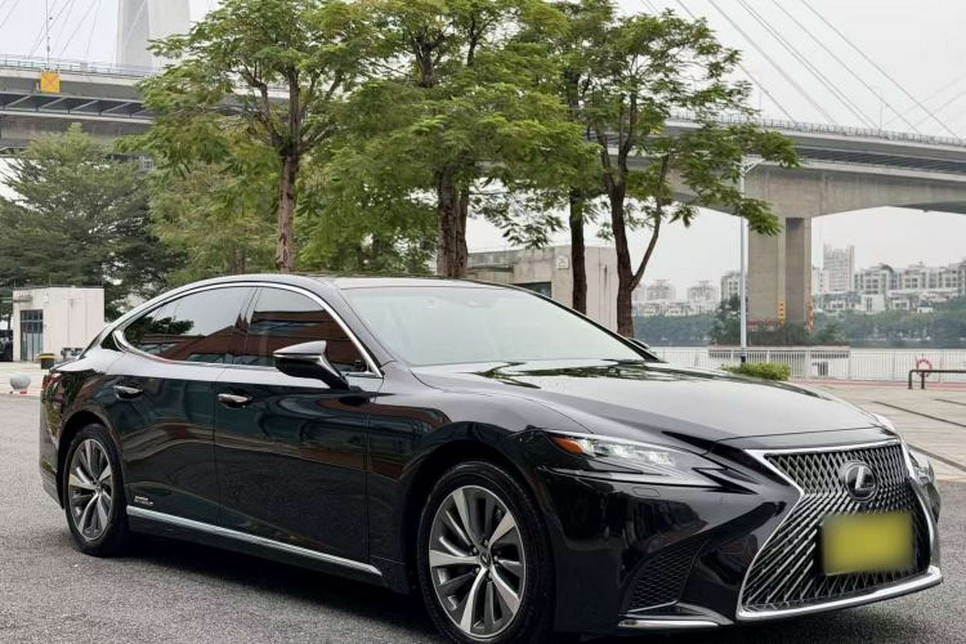 Used Lexus LS 2020 500h Excellence Edition China VI standard Exterior 4