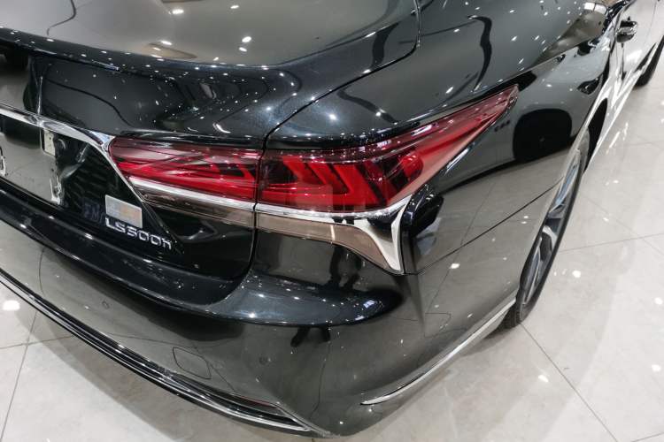 Used Lexus LS 2020 500h Excellence Edition China VI standard Exterior 6