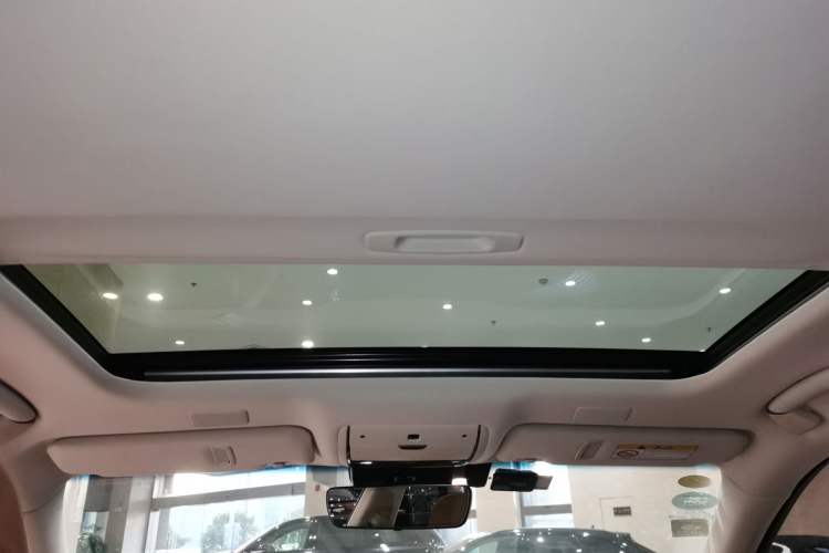 Used Lexus LS 2020 500h Excellence Edition China VI standard Headliner