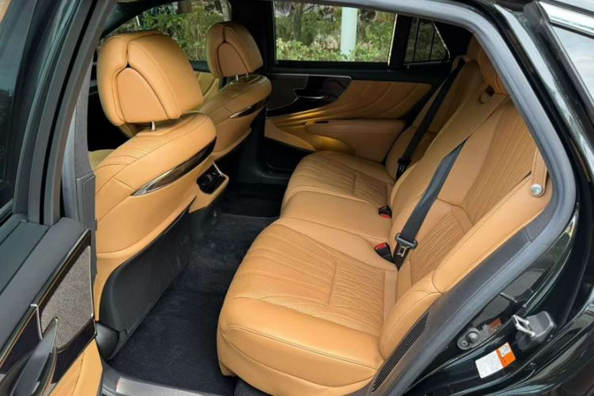 Used Lexus LS 2020 350 Luxury Edition China VI Standard Interior 5