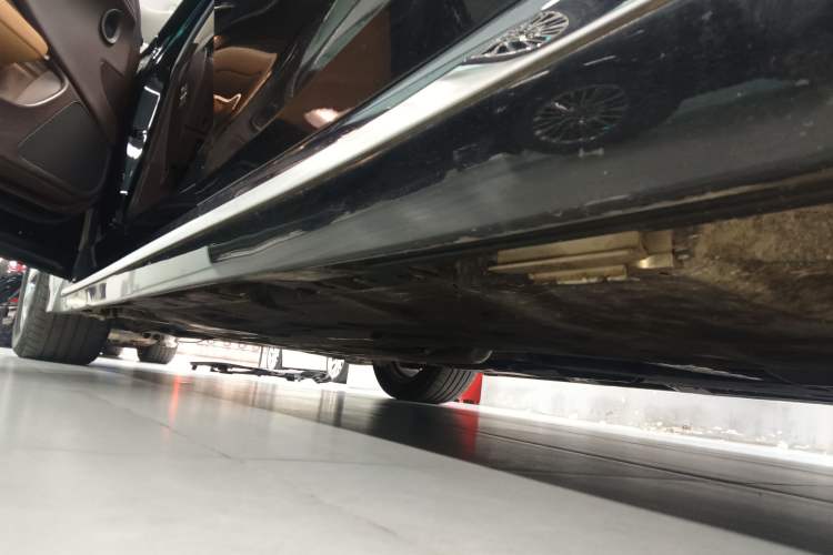 Used Lexus LS 2020 500h Excellence Edition China VI standard Left Side Sill