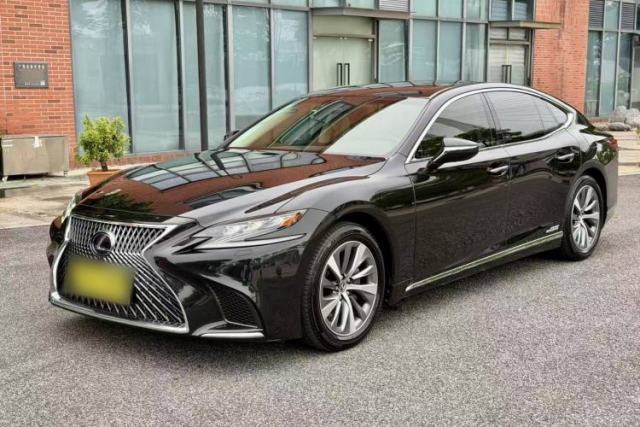 Lexus LS 2020 500h Excellence Edition China VI standard usado