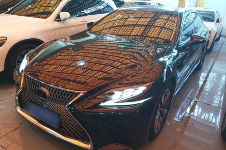 Used Lexus LS 2020 500h Excellence Edition China VI standard Guazi used car, China used car export, Used car for sale, Used Lexus cars, Cheapest cars for sale