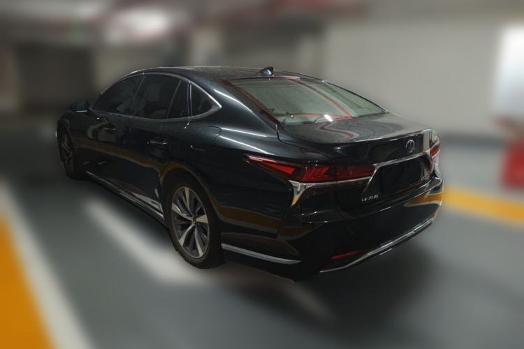 Used Lexus LS 2020 500h Excellence Edition China VI standard Rear Left 45 Deg