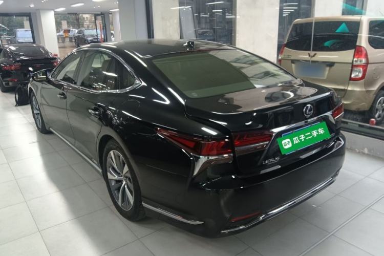 Used Lexus LS 2020 500h Excellence Edition China VI standard Rear Left 45 Deg