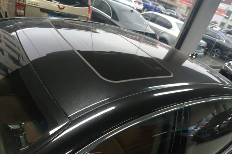 Used Lexus LS 2020 500h Excellence Edition China VI standard Roof