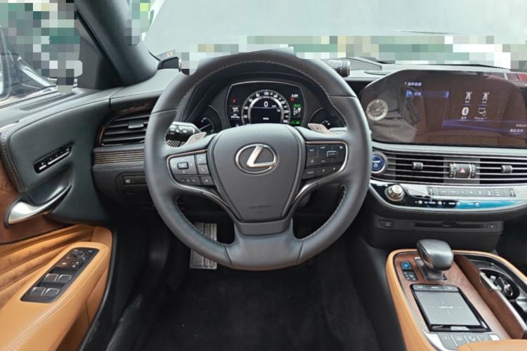 Used Lexus LS 2020 500h Excellence Edition China VI standard Steering Wheel