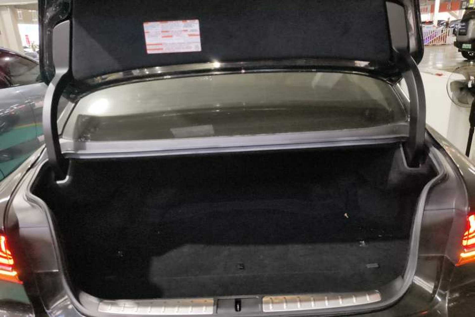 Used Lexus LS 2020 500h Excellence Edition China VI standard Trunk