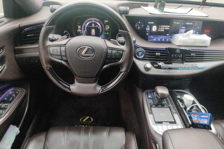 Used Lexus LS 2020 500h Luxury Edition China VI Standard Steering Wheel