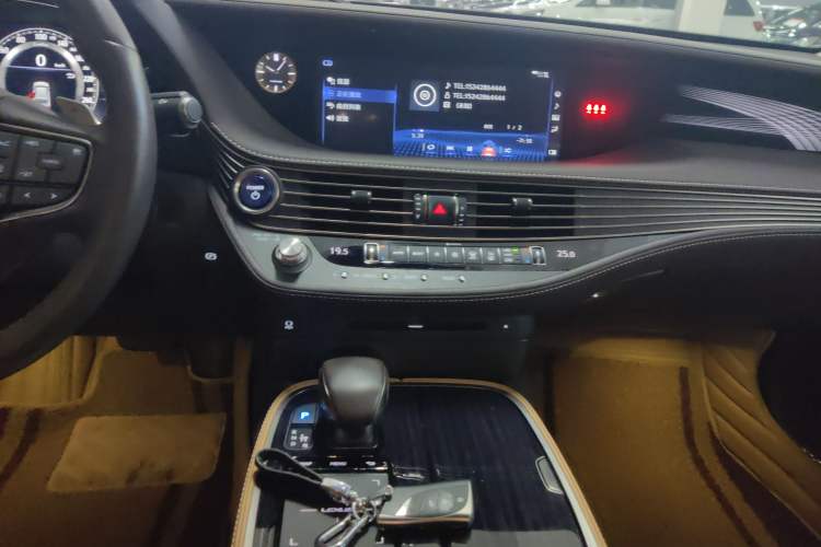 Used Lexus LS 2020 500h Excellence Edition China VI standard Audio And AC Panel