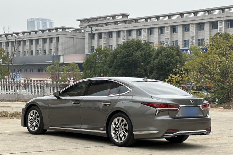Used Lexus LS 2020 500h Luxury Edition China VI Standard Exterior 3