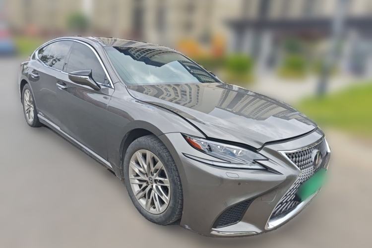 Used Lexus LS 2020 500h Luxury Edition China VI Standard Front Right 45 Deg