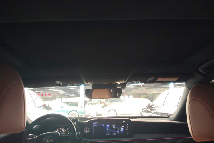 Used Lexus LS 2020 500h Excellence Edition China VI standard Headliner
