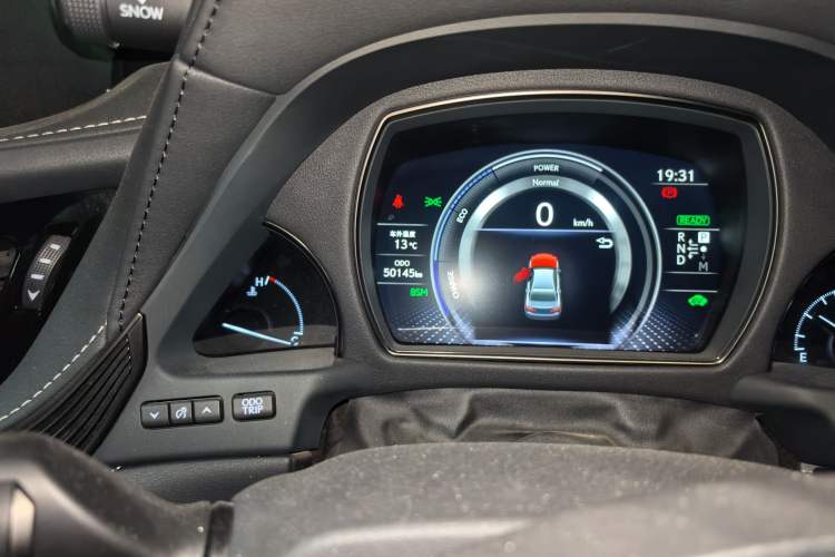 Used Lexus LS 2020 500h Excellence Edition China VI standard Odometer Close Up