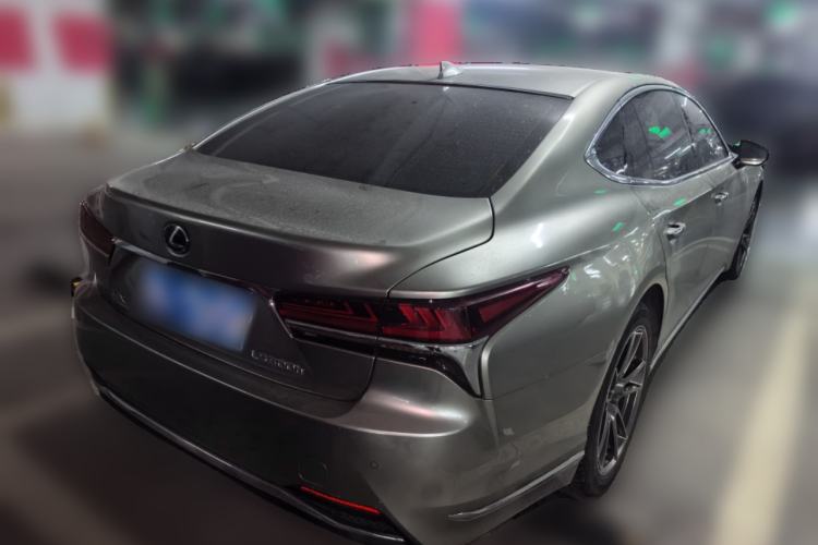 Used Lexus LS 2020 500h Excellence Edition China VI standard Rear Right 45 Deg