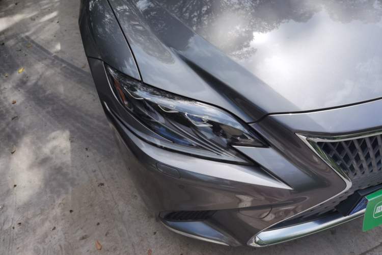 Used Lexus LS 2020 500h Executive Version China VI Standard Right Front Headlight