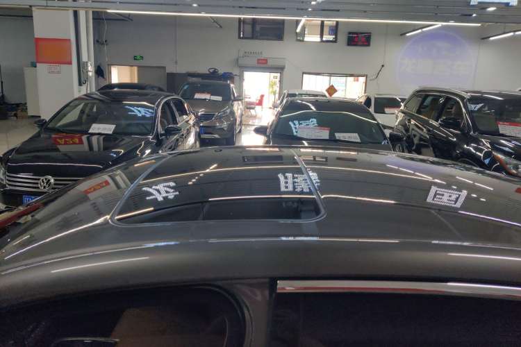Used Lexus LS 2020 500h Excellence Edition China VI standard Roof