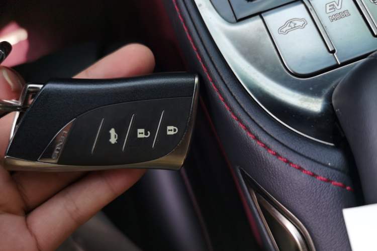 Used Lexus LS 2020 500h Executive Version China VI Standard Vehicle Key