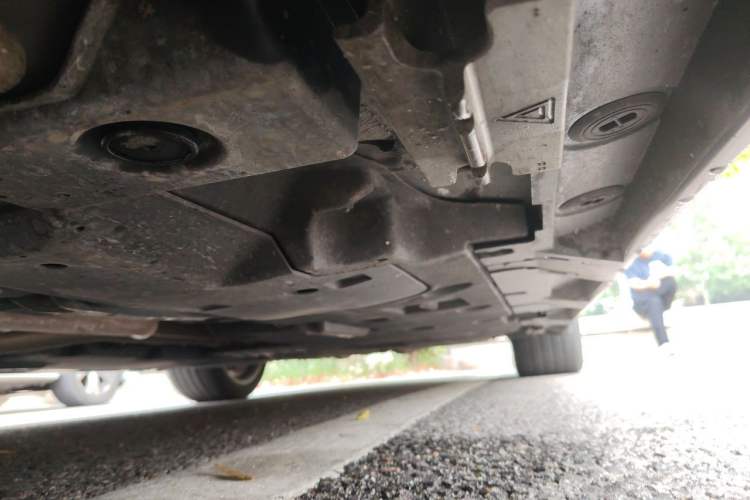 Used Lexus LS 2020 500h F SPORT China VI Chassis Front Left