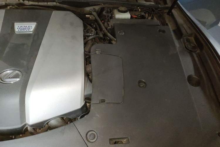 Used Lexus LS 2020 500h Excellence Edition China VI standard Engine Bay Left