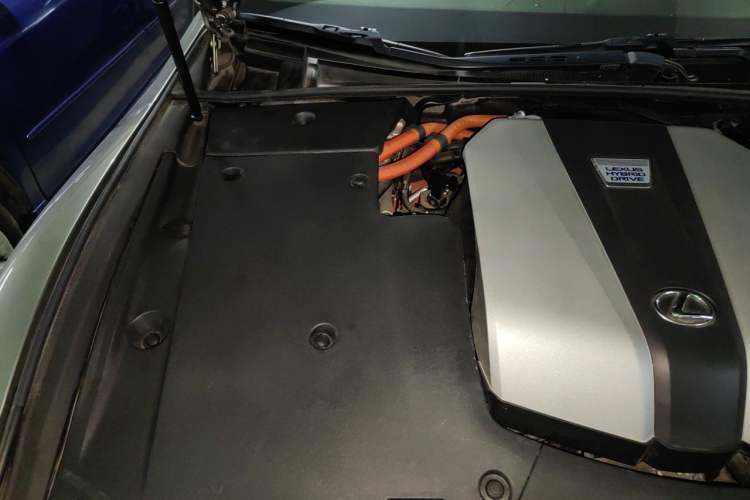 Used Lexus LS 2020 500h Excellence Edition China VI standard Engine Bay Right
