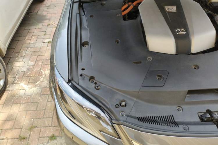 Used Lexus LS 2020 500h Excellence Edition China VI standard Engine Bay Right