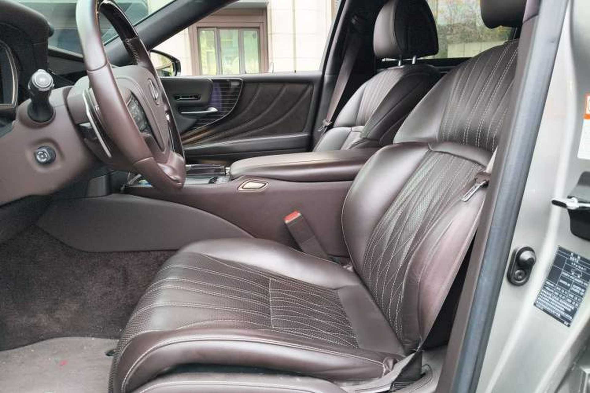 Used Lexus LS 2020 500h Luxury Edition China VI Standard Left Front Seat