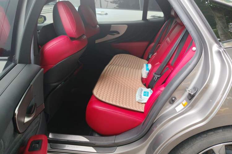 Used Lexus LS 2020 500h F SPORT China VI Left Rear Seat