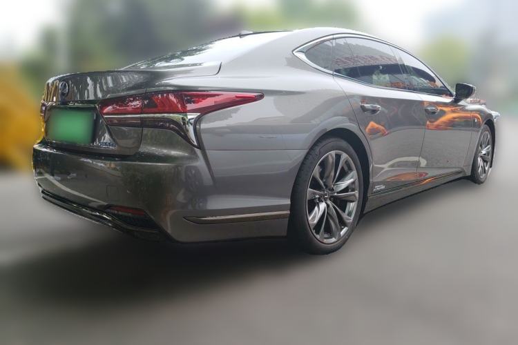 Used Lexus LS 2020 500h F SPORT China VI Rear Right 45 Deg