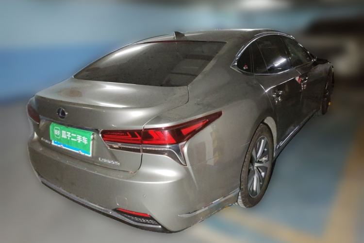 Used Lexus LS 2020 500h Excellence Edition China VI standard Rear Right 45 Deg