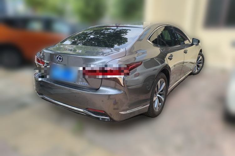 Used Lexus LS 2020 500h Excellence Edition China VI standard Rear Right 45 Deg