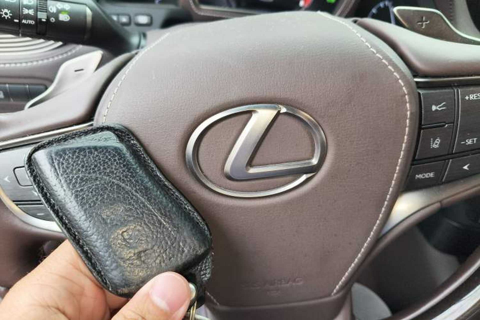Used Lexus LS 2020 500h Luxury Edition China VI Standard Vehicle Key