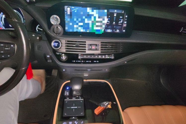 Used Lexus LS 2021 500h Luxury Edition Audio And AC Panel