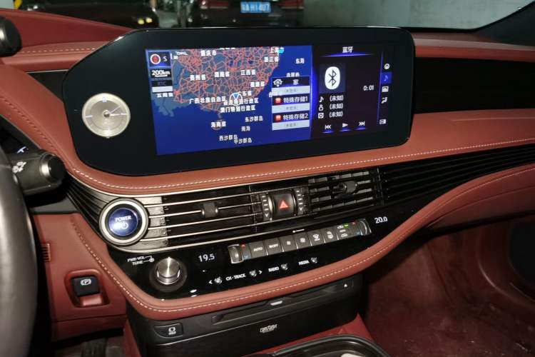 Used Lexus LS 2021 500h Executive Edition Audio And AC Panel