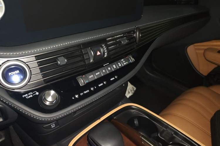 Used Lexus LS 2021 500h Excellence Edition Audio And AC Panel
