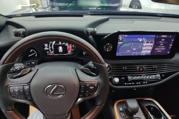 Used Lexus LS 2021 500h Zhenyue Edition Center Console