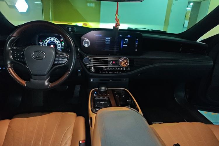Used Lexus LS 2021 500h Zhenyue Edition Center Console