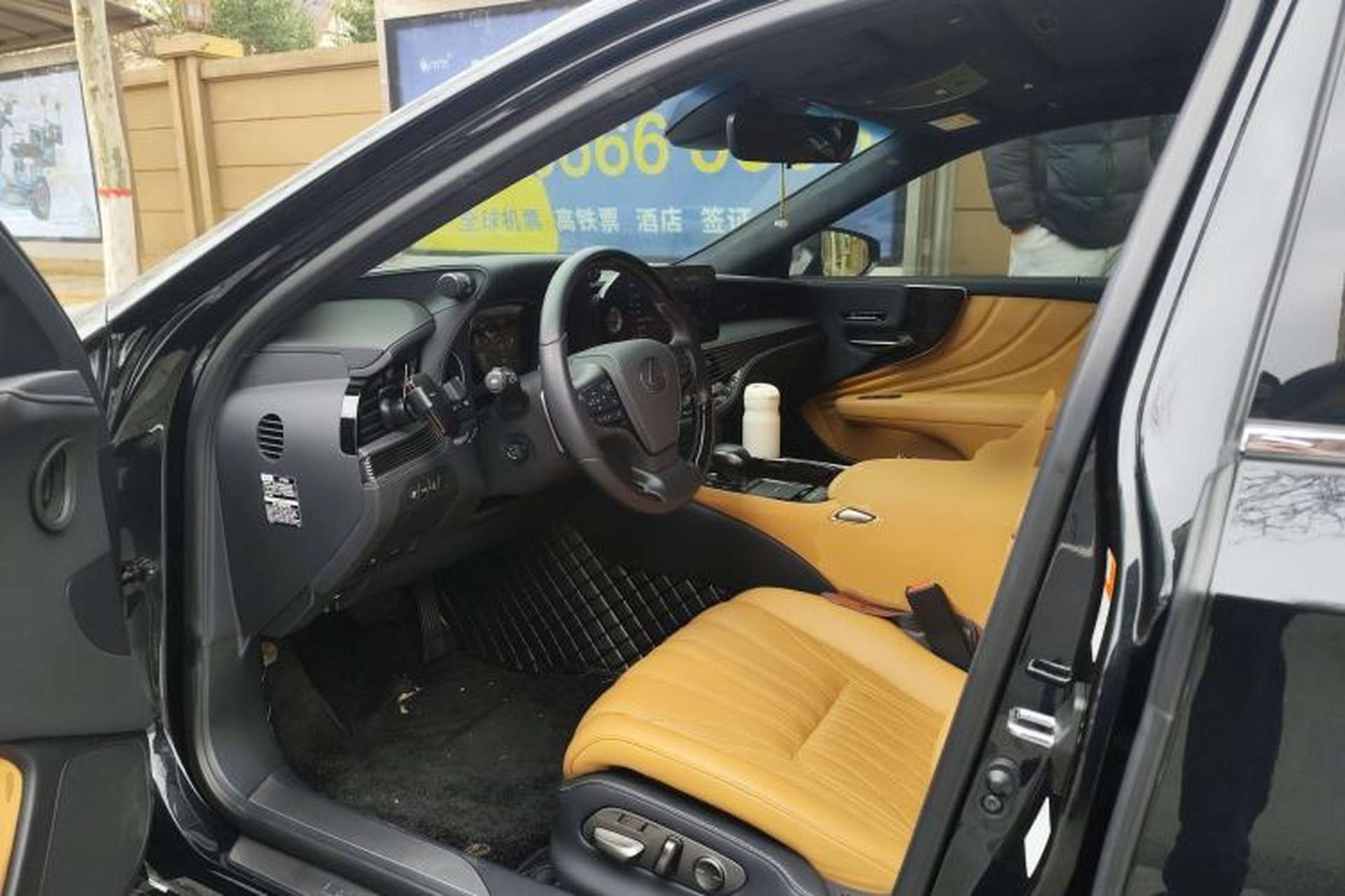 Used Lexus LS 2021 500h Luxury Edition Driver Seat
