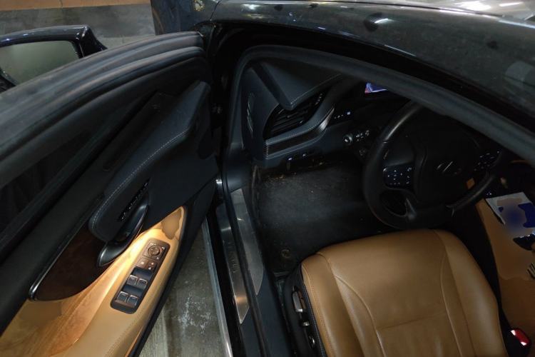 Used Lexus LS 2021 500h Excellence Edition Driver Seat