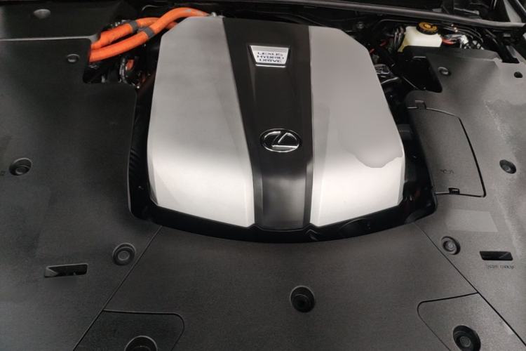 Used Lexus LS 2021 500h Zhenyue Edition Engine Bay