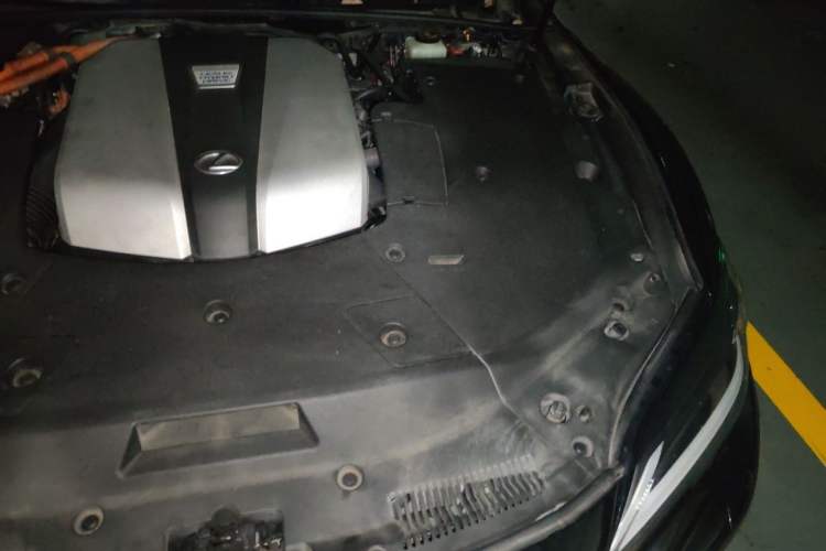 Used Lexus LS 2021 500h Executive Edition Engine Bay Left