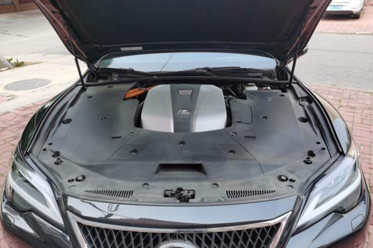 Used Lexus LS 2021 500h Zhenyue Edition Engine Bay